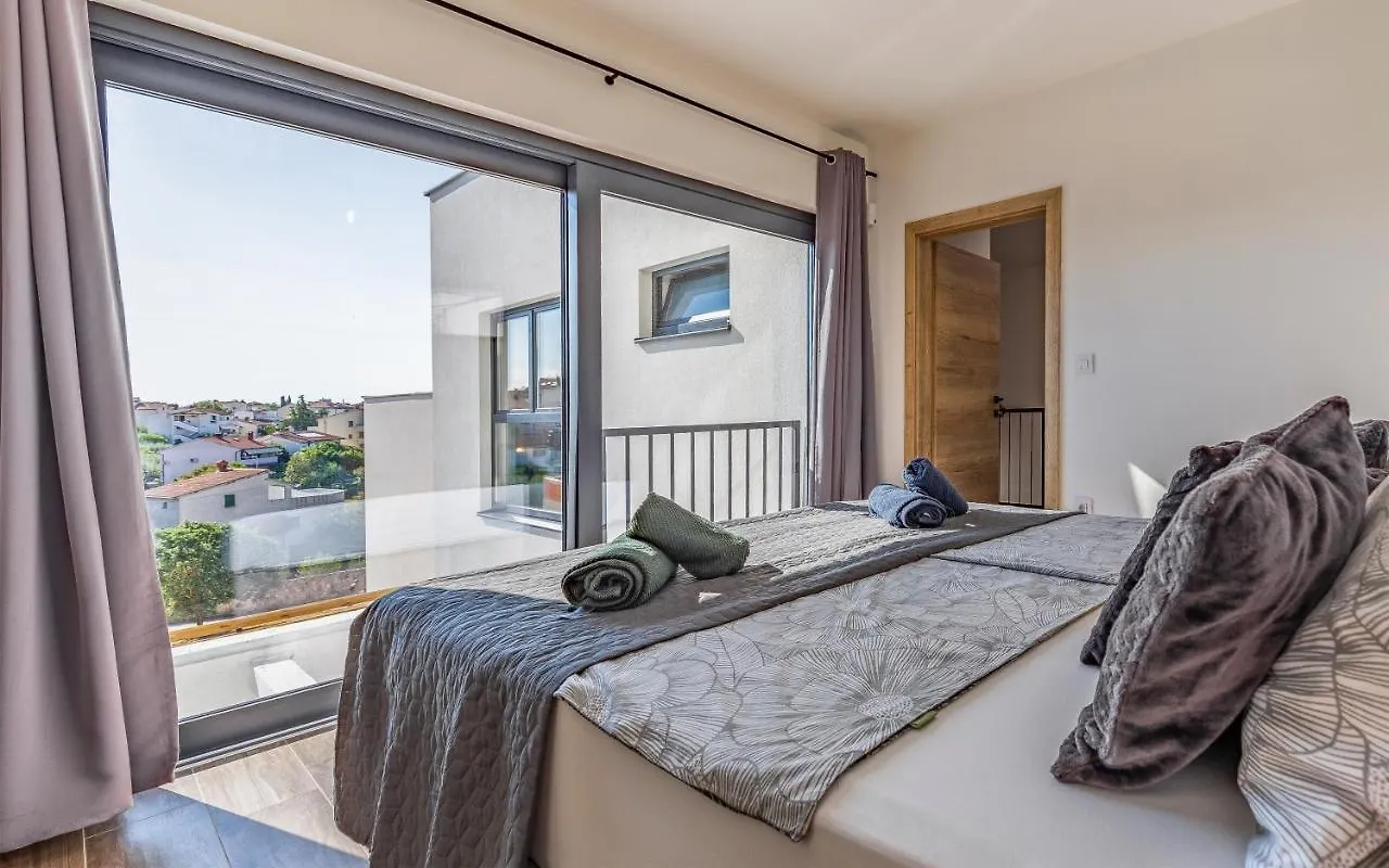 Villa Rougemarin - Rouge With Private Pool Medulin